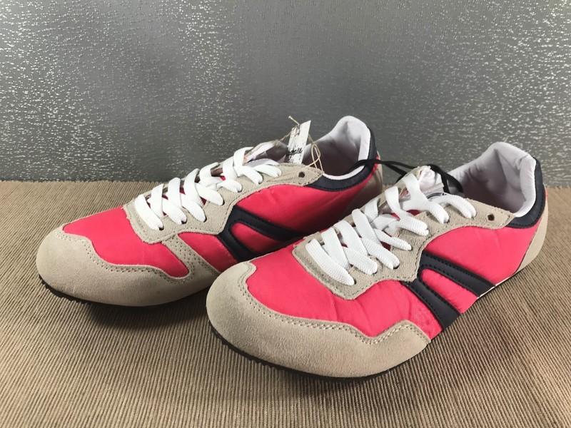 BNWT Older Girls Size 2 Rivers Pink Navy Natural Casual Jogger Athletic Shoes
