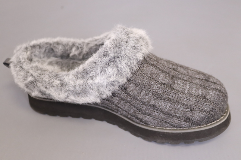 BOBS From Skechers Women's Keepsakes Ice Angel Slipper 6.5 B(M) US - 31204 CCL