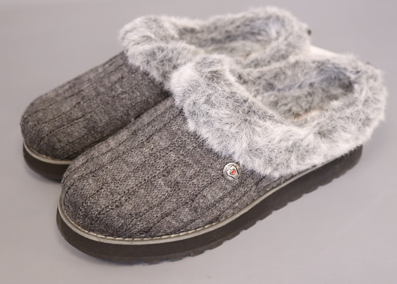 BOBS from Skechers Women's Keepsakes Ice Angel Slipper 6.5 B(M) US - 31204 CCL