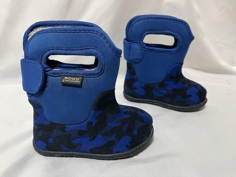 Bogs Baby Toddler Boots Size 4 Boys Waterproof Winter Snow Shoes Blue Camo