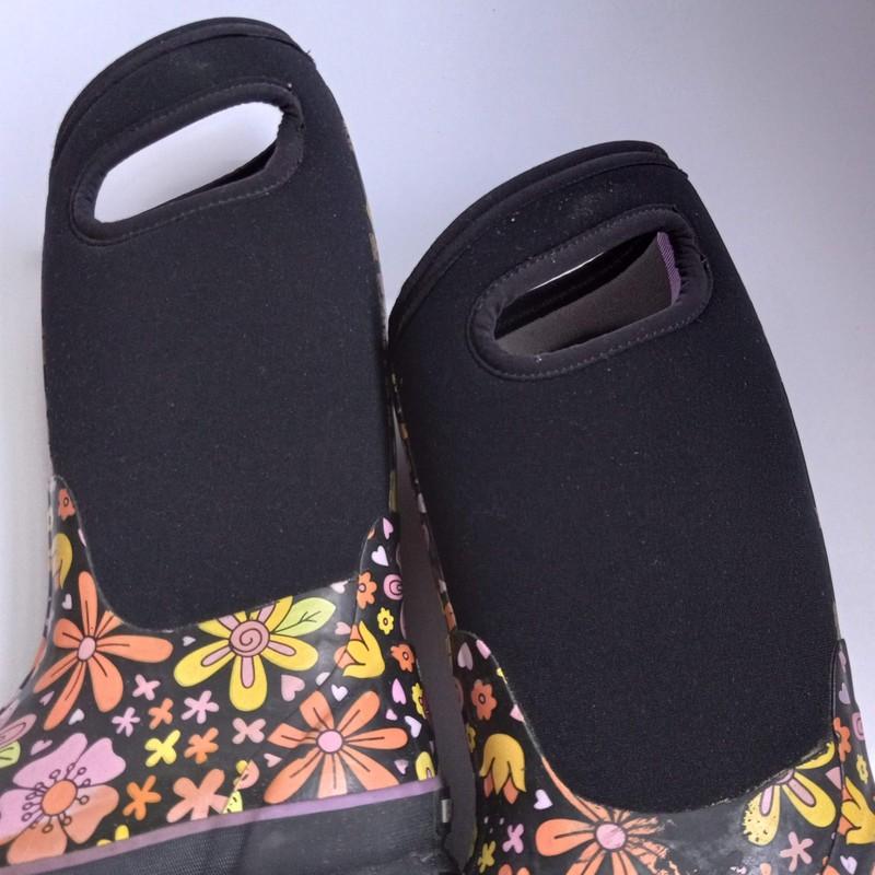 Bogs Classic Crazy Daisy Rain Snow Boots Youth 11 Floral Waterproof Insulated