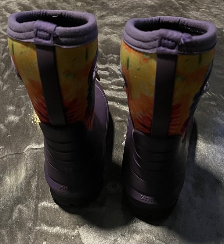 BOGS Rainboots Size 2 Y Kid Tie-Dye Purple Insulated Winter Snow Waterproof