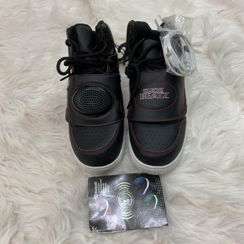 boy black shoe beatz Bluetooth wireless speaker shoes 4 youth