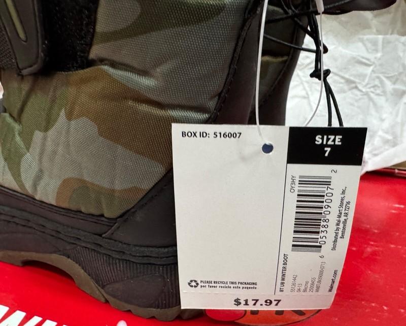 Boy's Winter Snow Boots - TODDLER Size 7 - Camouflage NEW