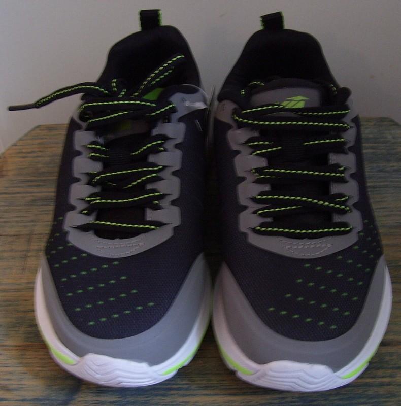 Boys AVIA AVI-Maze 2.0 Reflective Silver Black Green Sneakers Sz 2 Or 4