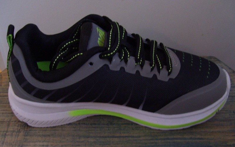 Boys AVIA AVI-Maze 2.0 Reflective Silver Black Green Sneakers Sz 2 or 4