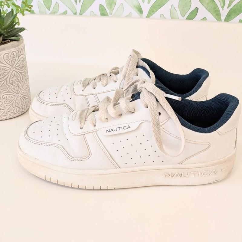 Boys Nautica Stafford White Sneakers Size 4