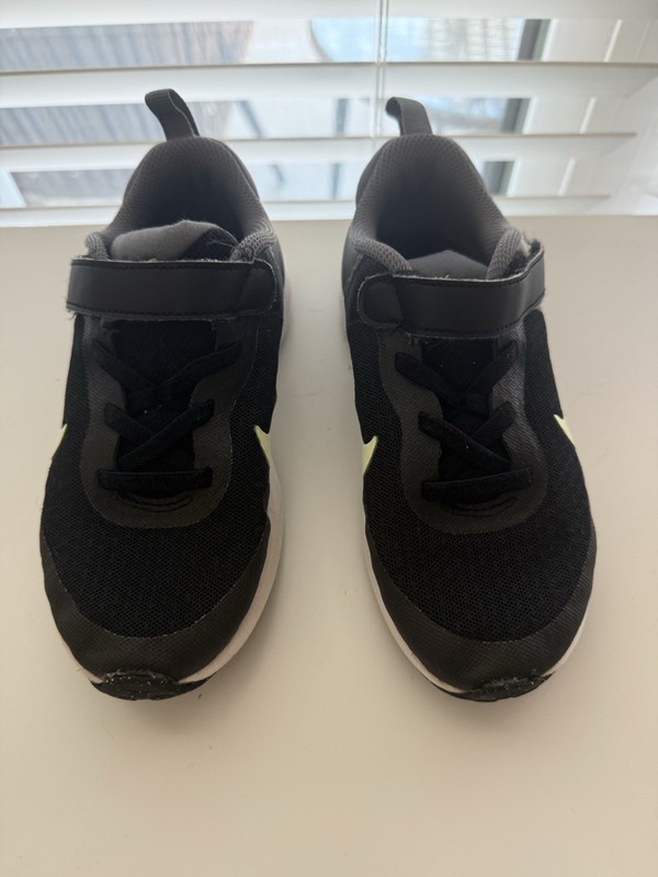Boys Nike Shoes Size 12 Sneakers
