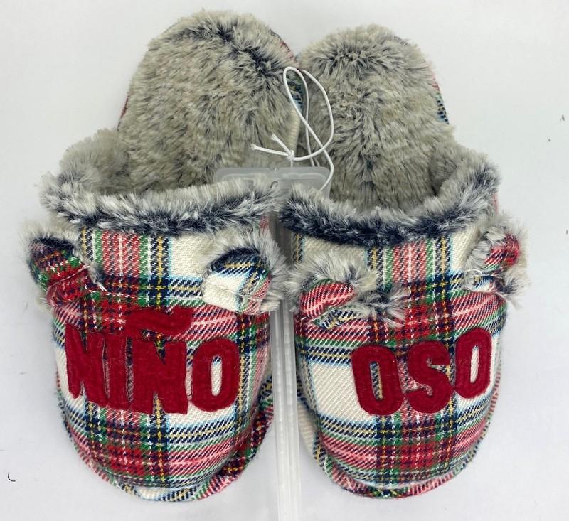 Boys' Nino Oso Plaid Slide Holiday Slippers - Wondershop Size 4-5