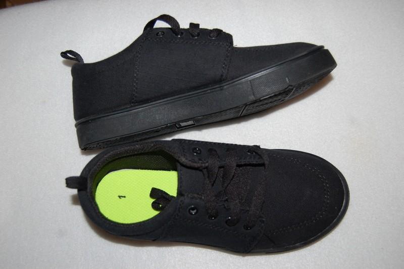 Boys SOLID BLACK CANVAS LACE UP TENNIS SHOES Dressy Casual Size 13 2 5
