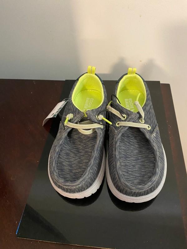 BRAND NEW BOYS SIZE 12 M EDDIE BAUER LIAM BLUE SLIP ON CASUAL SHOES