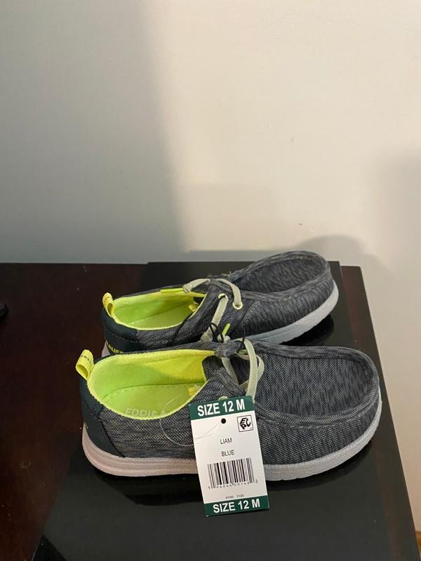 BRAND NEW BOYS SIZE 12 M EDDIE BAUER LIAM BLUE SLIP ON CASUAL SHOES