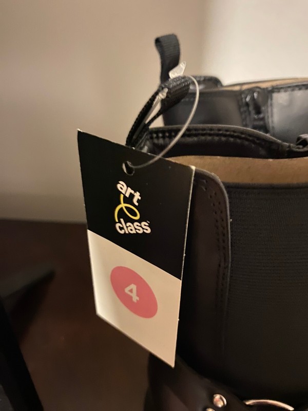 BRAND NEW GIRL'S SIZE 4 ART CLASS BLACK CROSBY BOOTS