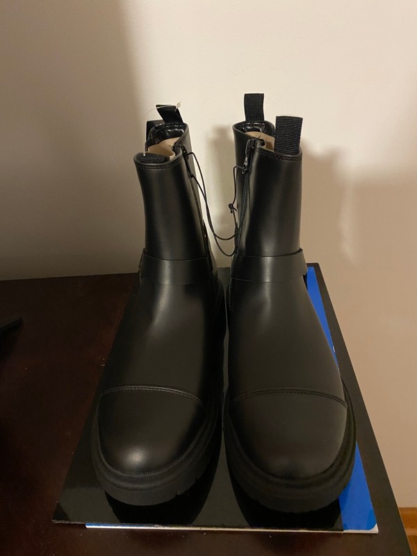 BRAND NEW GIRL'S SIZE 4 ART CLASS BLACK CROSBY BOOTS