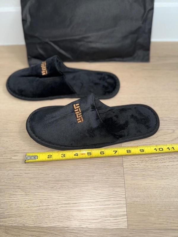 BRAND NEW Hyatt Thompson Hotel Slippers - SIZE 11