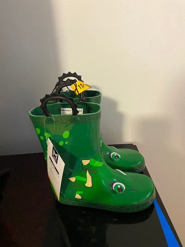 BRAND NEW TODDLER BOYS SIZE 11/12 MEMBER'S MARK RAIN BOOTS