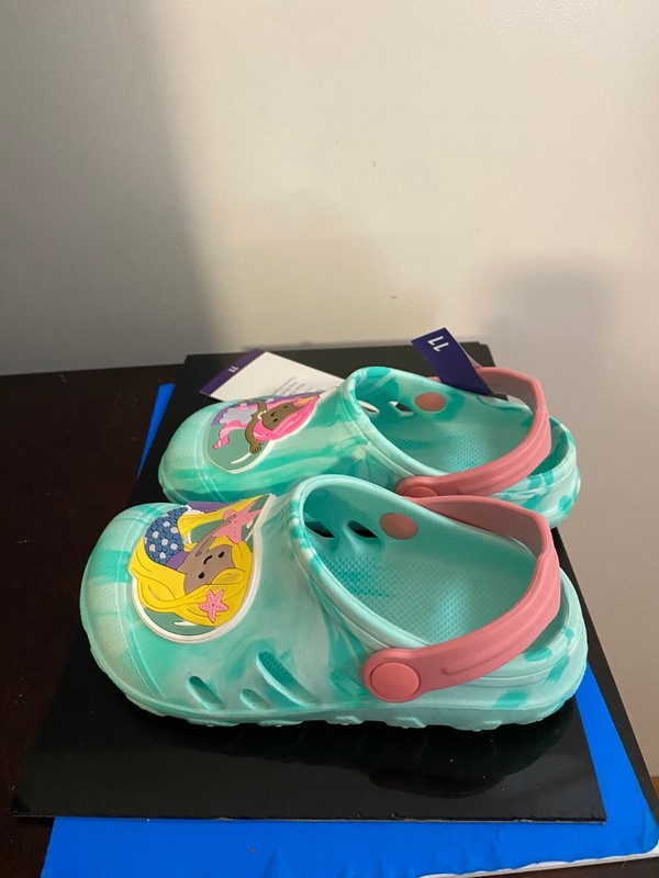 BRAND NEW TODDLER GIRL'S SIZE 11 MEMBER'S MARK CLOG SANDALS