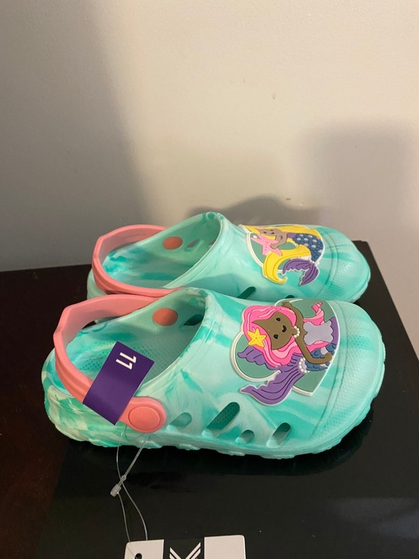 BRAND NEW TODDLER GIRL'S SIZE 11 MEMBER'S MARK CLOG SANDALS