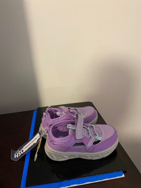 BRAND NEW TODDLER GIRLS SIZE 8 OSH KOSH B'GOSH G SANDALS