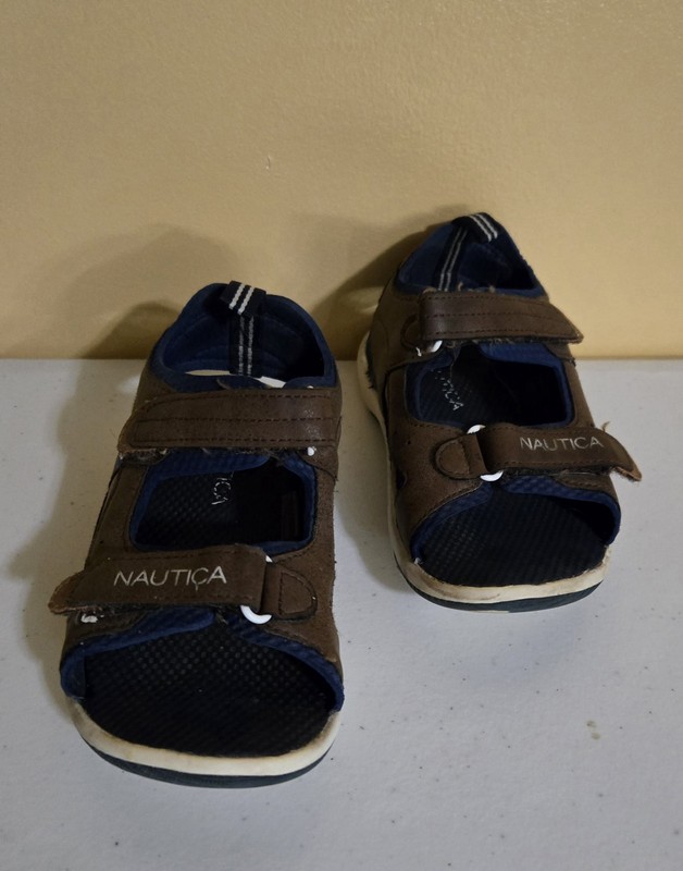 Brown & Navy Blue Nautica Sandals (Slippers) Size 11 Helm Logo Toddler