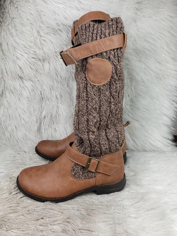 Brown Sweater Knit Boots Size US 6 EUR 39