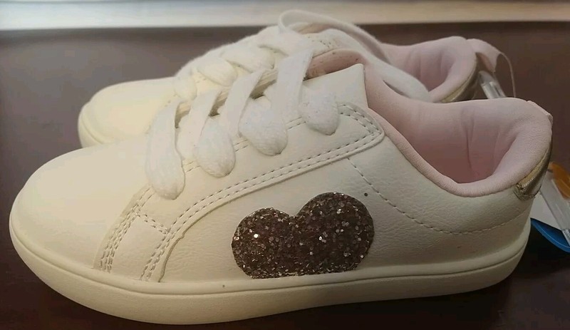 Carter's Kids' Emilia Sneaker Toddler Size 11 White Glitter Heart