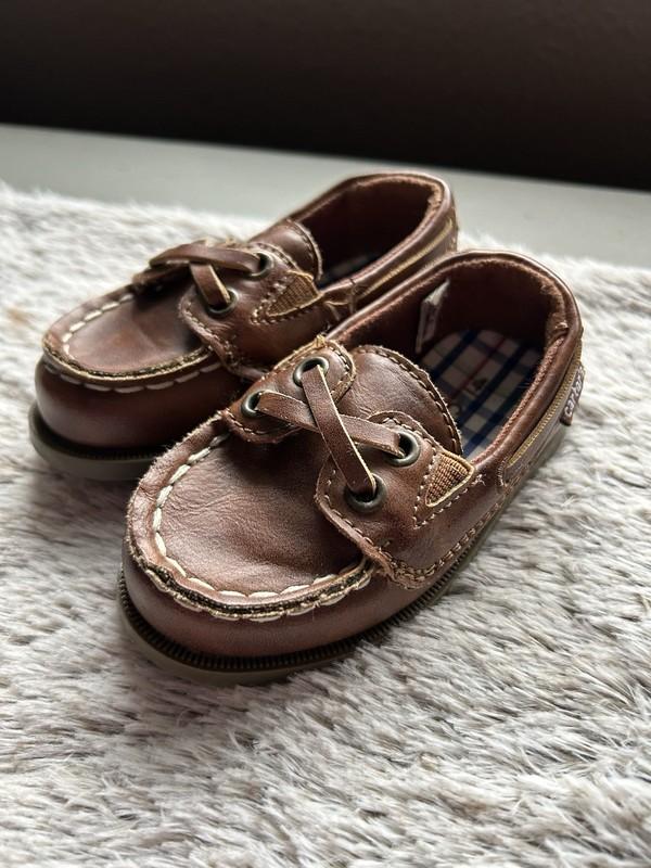 Carter’s Toddler Boy’s Shoes Brown Boat Shoes Color Brand New Size US 4 New