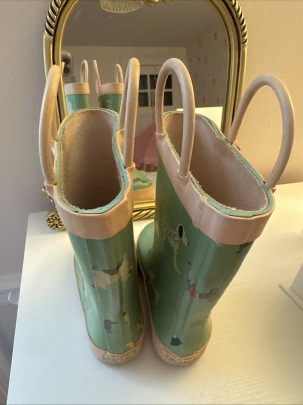 Carters Rain Boot Size 6