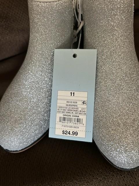 Cat And Jack Girls Silver Boots - Size 11 NEW
