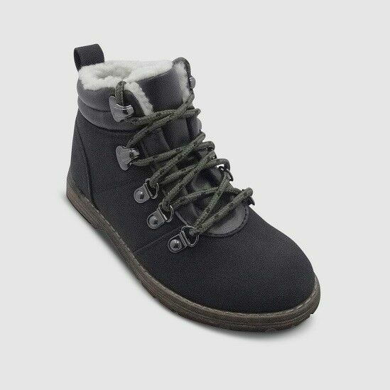 CAT & JACK BOYS' JONATHAN LUG FASHION BOOT SIZE 2 BLACK