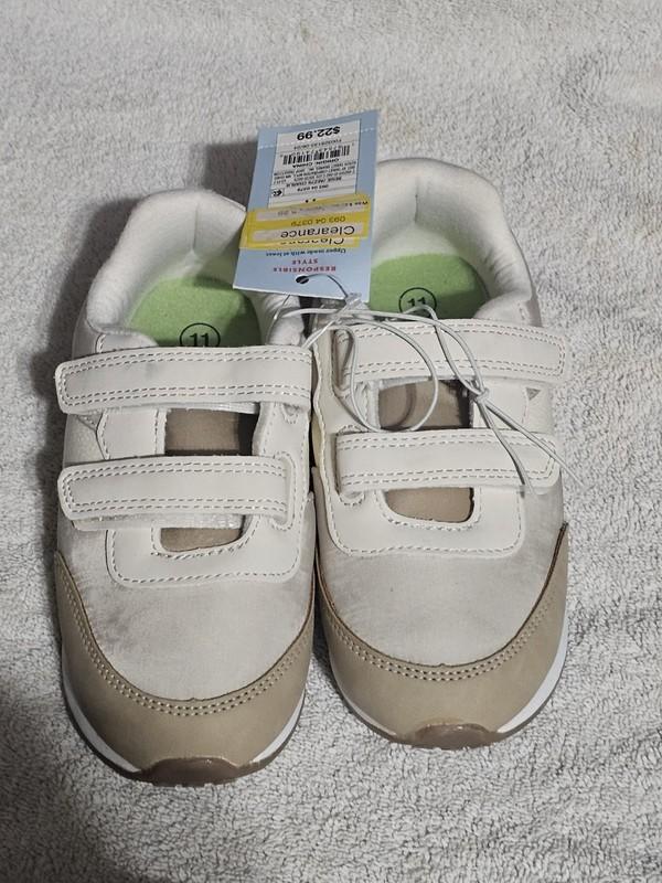 Cat & Jack Child Size 11 Shoe. New With Tags. Tan And Brown