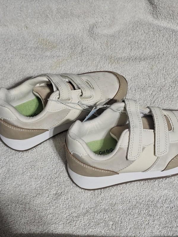 Cat & Jack Child Size 11 Shoe. New With Tags. Tan And Brown