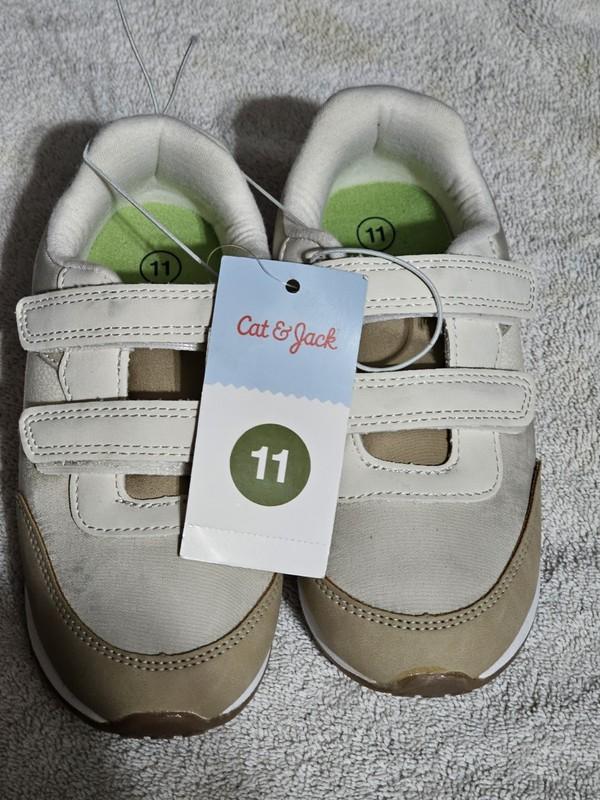 Cat & Jack Child Size 11 Shoe. New with Tags. Tan and Brown