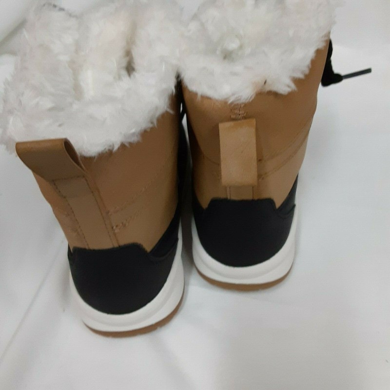 Cat & Jack Girls Size 13 Tan Kasey Winter BOOTS With Thermolite Insulation