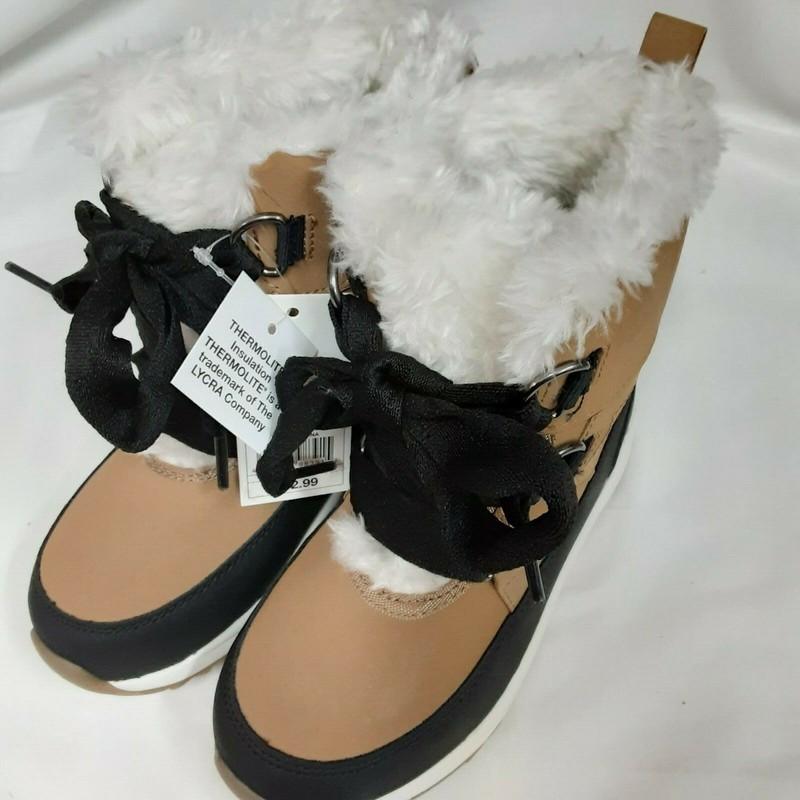 Cat & Jack Girls Size 13 Tan Kasey Winter BOOTS With Thermolite Insulation