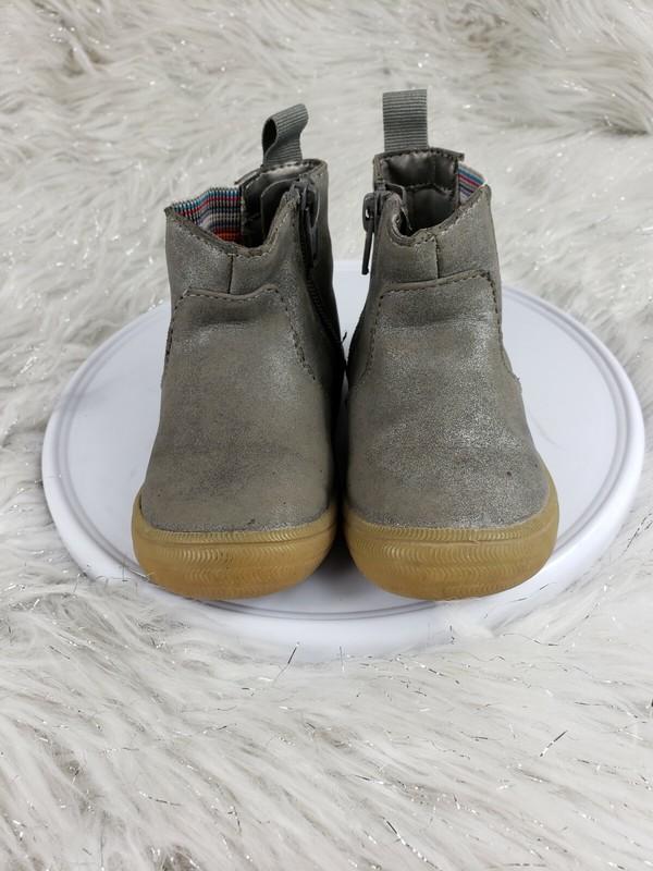 CAT & JACK Silver Rainbow Toddler Size 5 Shoes Boots Booties