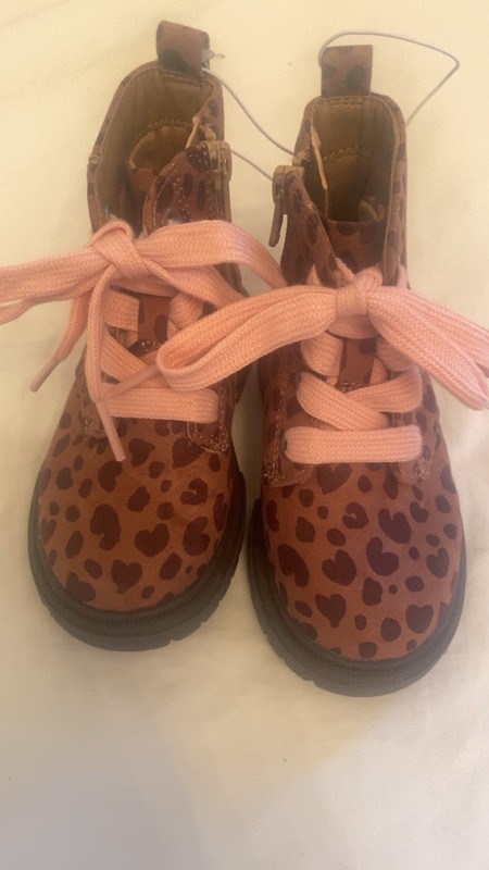 Cat & Jack-Toddler Girls Amaya Leopard Heart Print Combat Boots 6-7-9