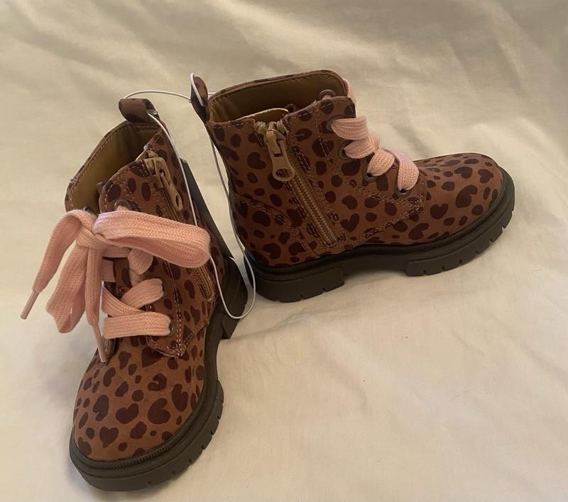 Cat & Jack-Toddler Girls Amaya Leopard Heart Print Combat Boots 6-7-9