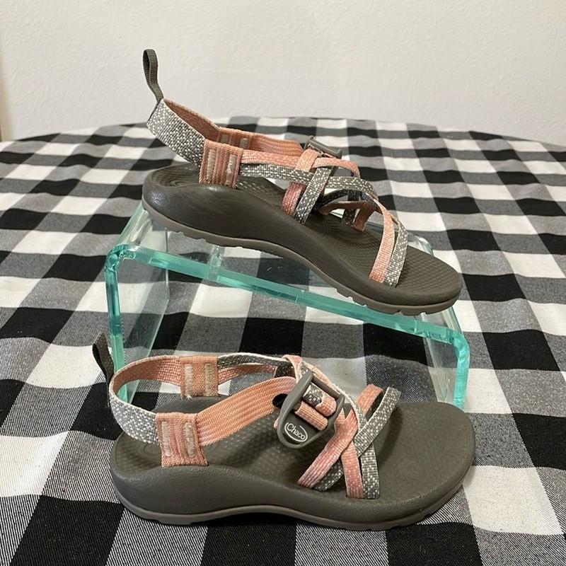 CHACO CLASSIC SANDAL ADJUSTABLE STRAP TOE-LOOP Shoes Strappy Size 2 Youth