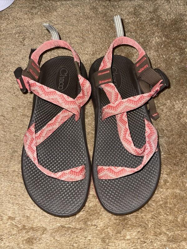 chaco sandals youth size 6