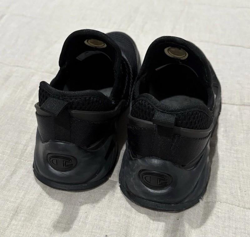 Champion Sneakers Kids Size 4y Black Color Athletic Shoes Pre Owned Great Shape