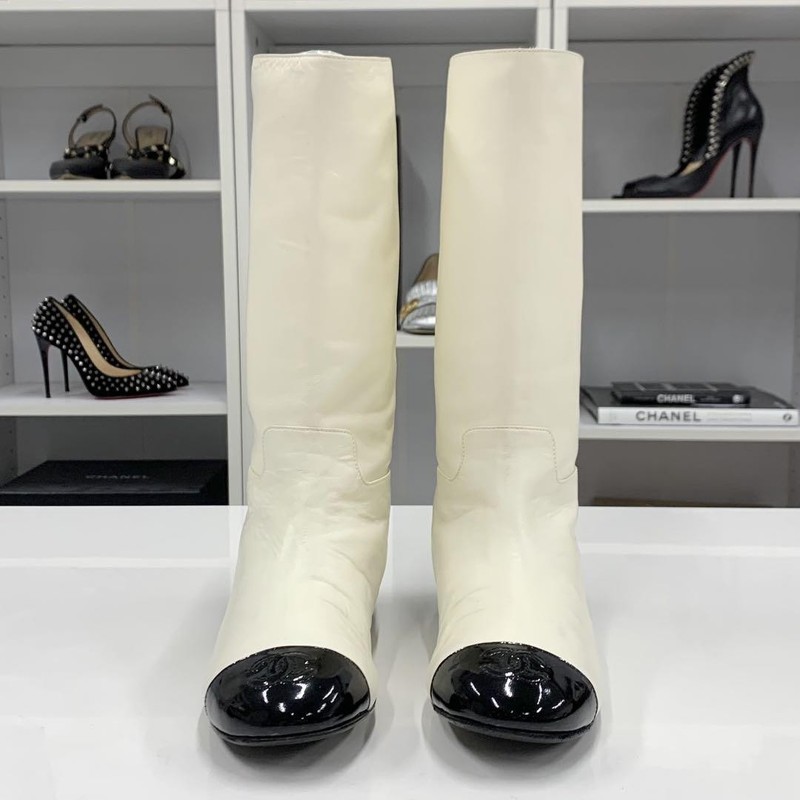 CHANEL Leather Mid Heel Boots Bootie Shoes Women Size 35 COCO MARK Ivory Black