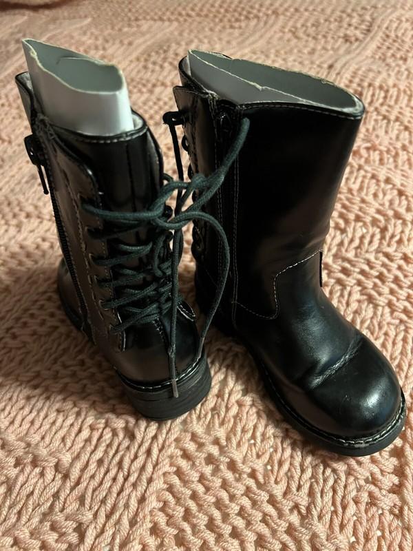 Child Boots By Melrose Avenue Black Size 8.5 Great Condition Original Box