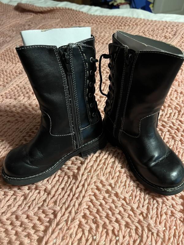 Child Boots By Melrose Avenue Black Size 8.5 Great Condition Original Box
