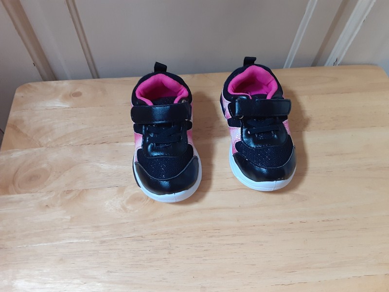 Chulis Kids Toddler Girls Sneakers Size 4 NEW