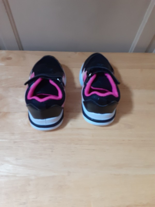 Chulis Kids Toddler Girls Sneakers Size 4 NEW