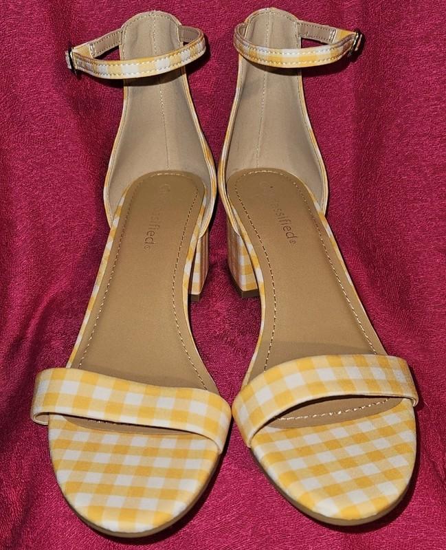 Cityclassified Chunky Heel Yellow Gingham Ankle Strap Sandals Size 8.5 New