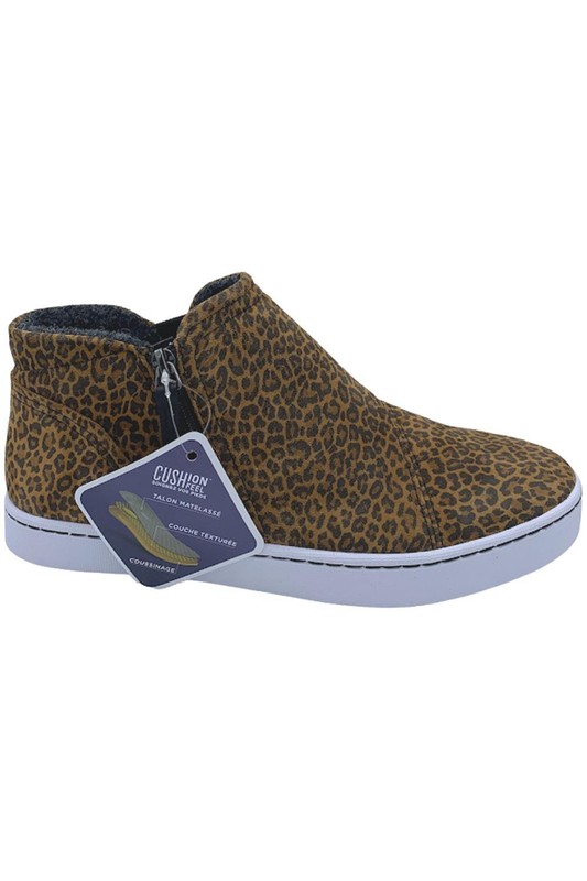 Clarks Collection Warm Lined Sneaker Boots Pawley Leopard