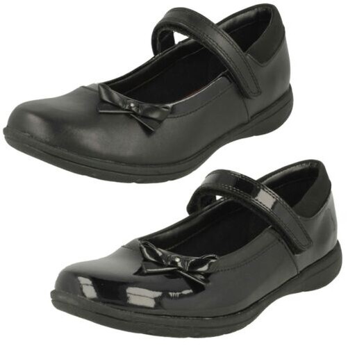 Clarks Girls Hook & Bow Cycle School Shoes Enterprise Star
