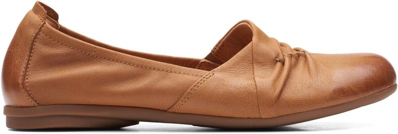 Clarks Womens Rena Way Ballet Flat Tan Leather 26168812